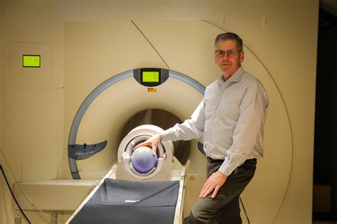 Advanced Imaging Research Center .